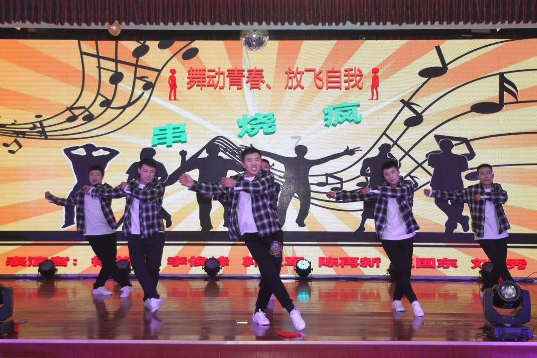 弹球大战俄罗斯方块